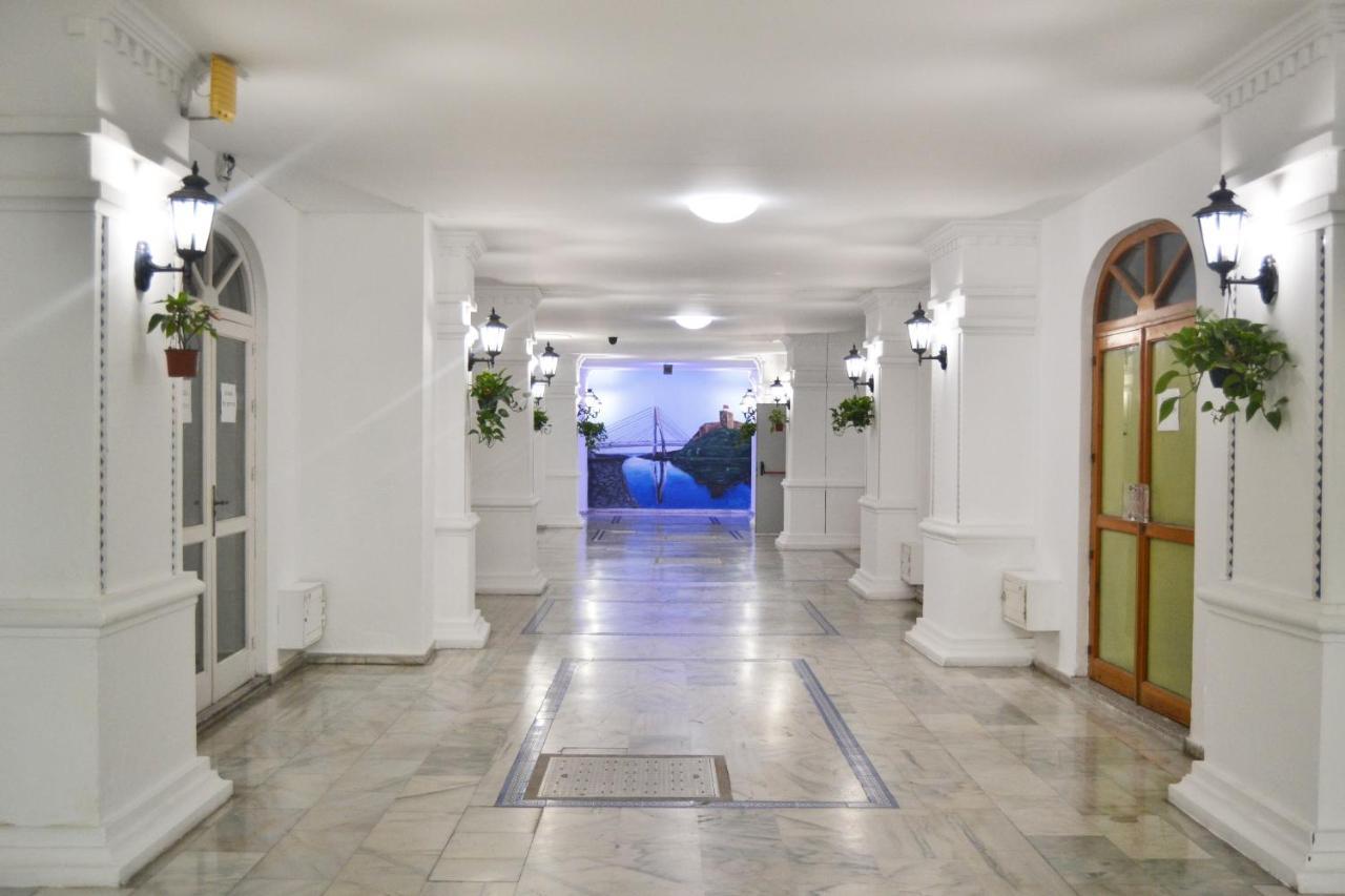 2 Bedroom 2 Bathroom Apartment In The Heart Of Fuengirola With Big Terrace And Free Parking Space Close To Beach Экстерьер фото