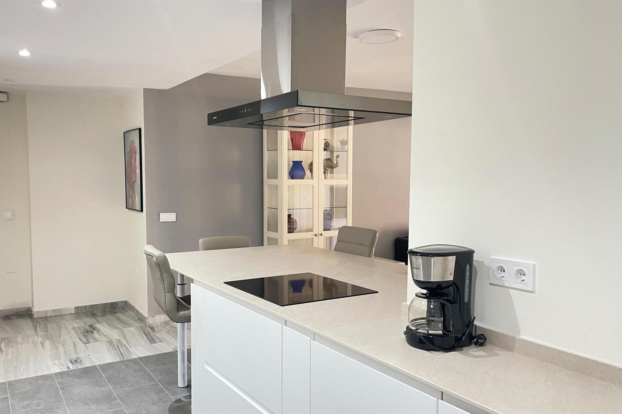 2 Bedroom 2 Bathroom Apartment In The Heart Of Fuengirola With Big Terrace And Free Parking Space Close To Beach Экстерьер фото